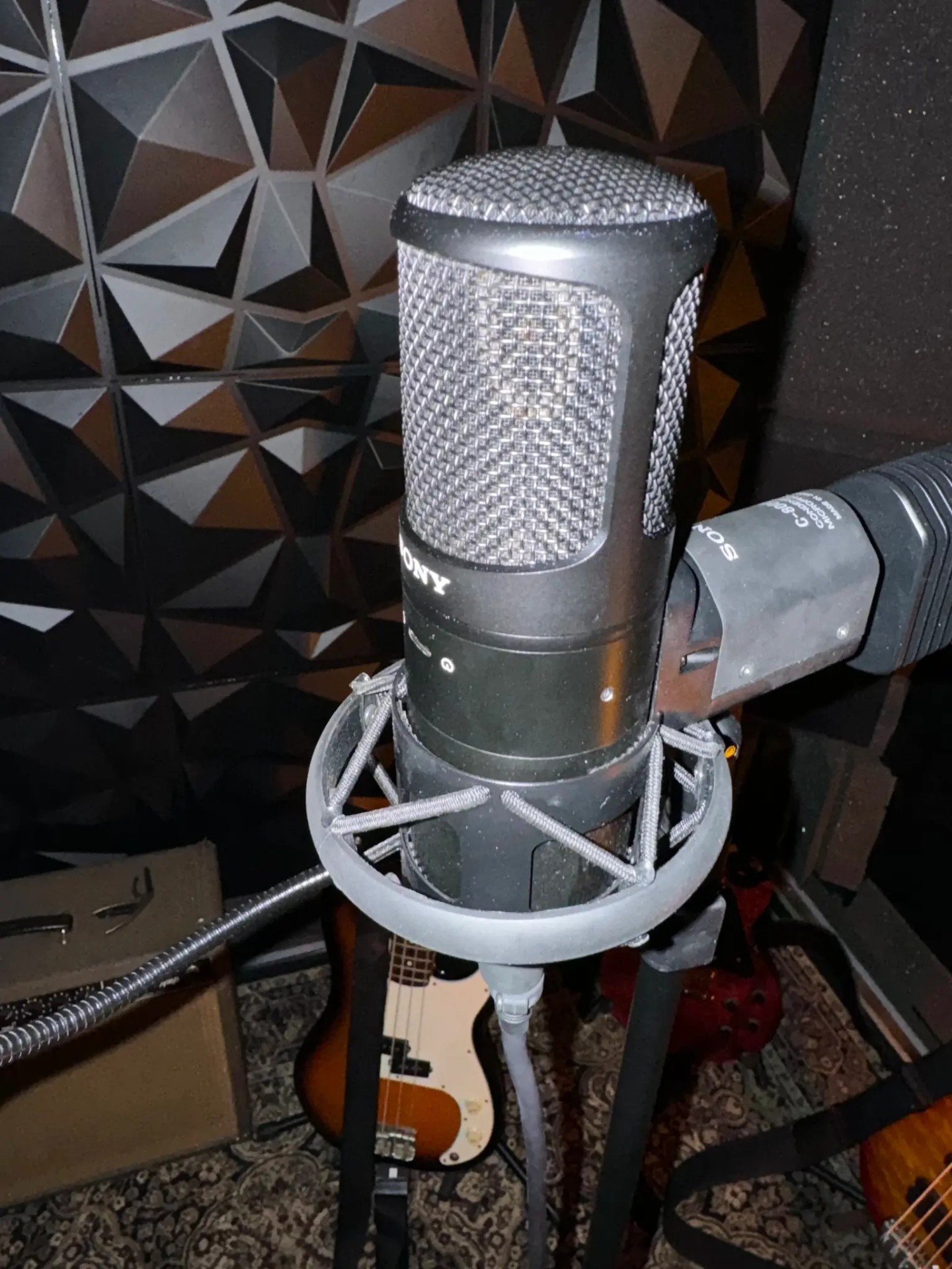 Sony C-800 large-diaphragm condenser in shock mount